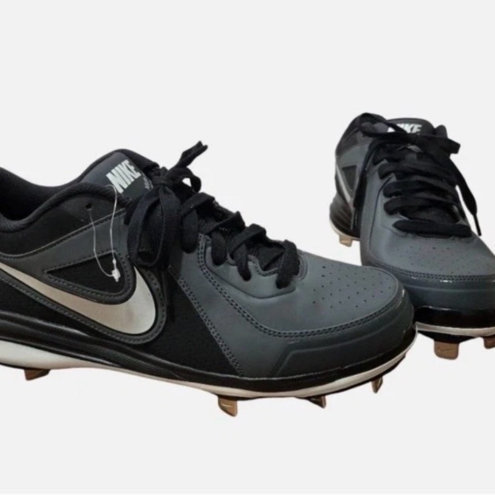 Nike Air MVP Pro Metal Cleats Black and White Athletic Baseball Shoes Size 12